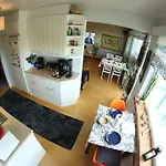 アパート Peaceful With Sauna & Balcony *