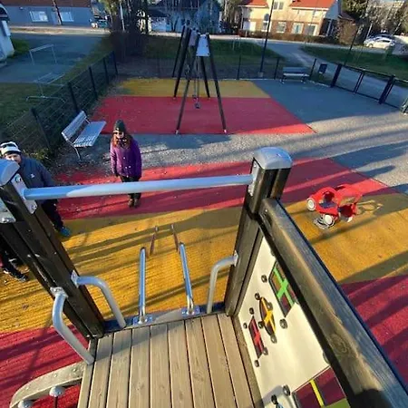 Peaceful With Sauna & Balcony Lejlighed *