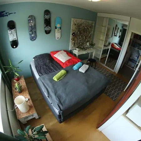 Lägenhet Peaceful With Sauna & Balcony *